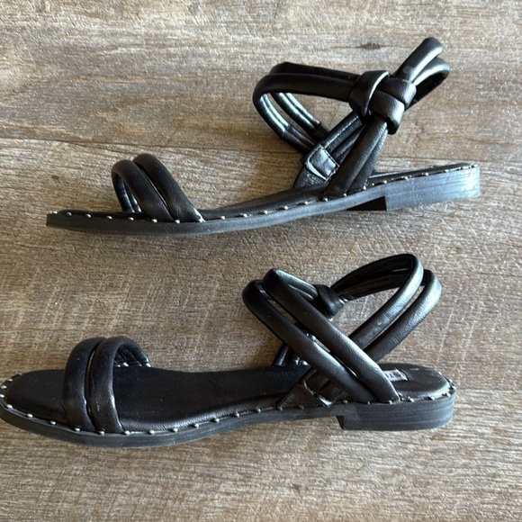 Steve Madden sandals vegan leather ankle straps stud sandals - Picture 3 of 7